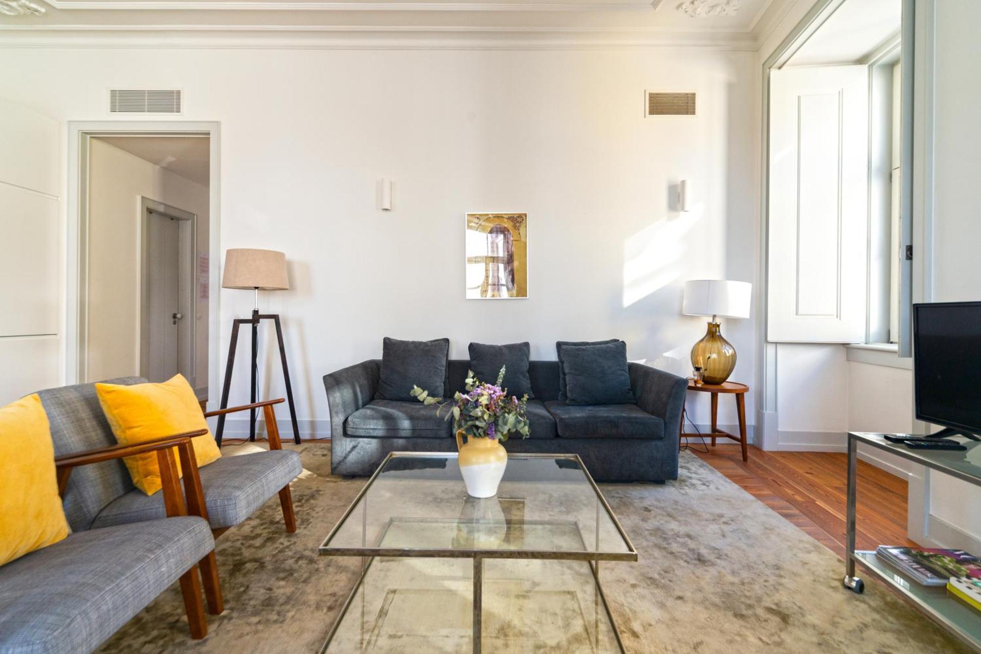 Bacalhoeiros 99 - Beautiful And Bright Apartment @ Baixa, Chiado Lisbon Bagian luar foto