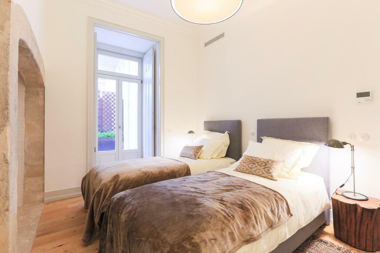 Bacalhoeiros 99 - Beautiful And Bright Apartment @ Baixa, Chiado Lisbon Bagian luar foto