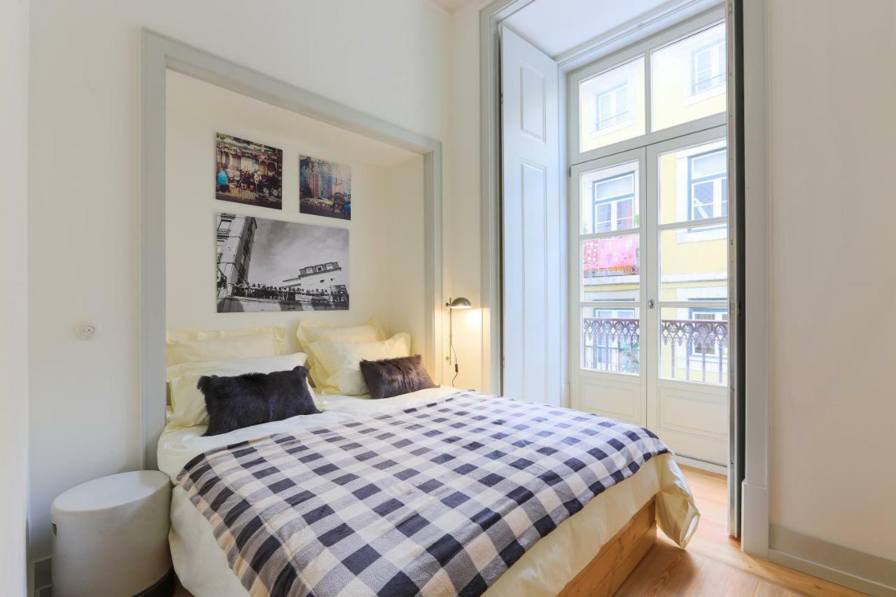 Bacalhoeiros 99 - Beautiful And Bright Apartment @ Baixa, Chiado Lisbon Bagian luar foto