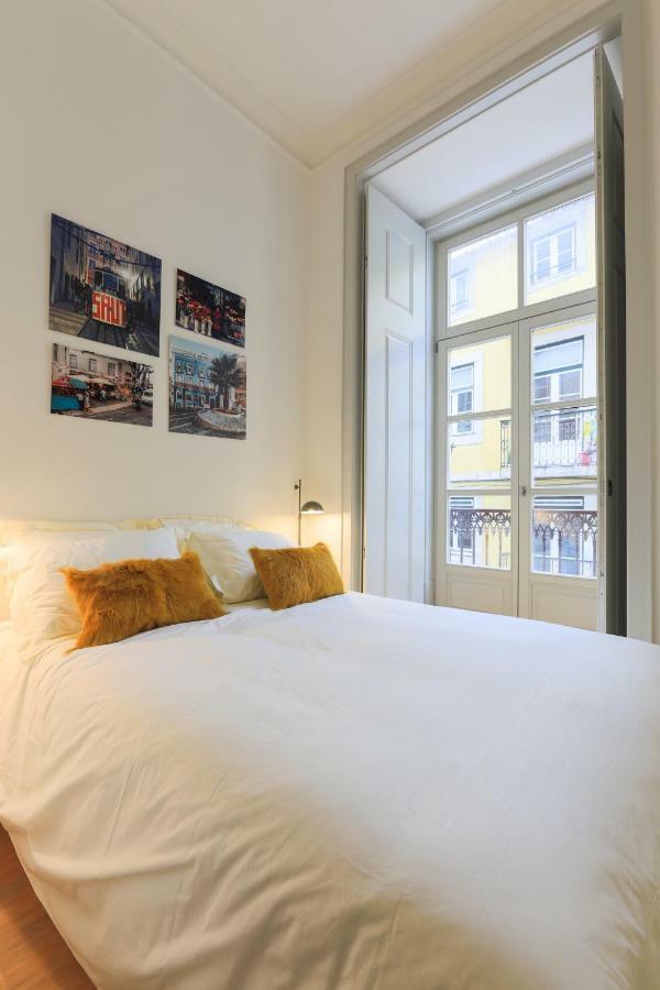 Bacalhoeiros 99 - Beautiful And Bright Apartment @ Baixa, Chiado Lisbon Bagian luar foto
