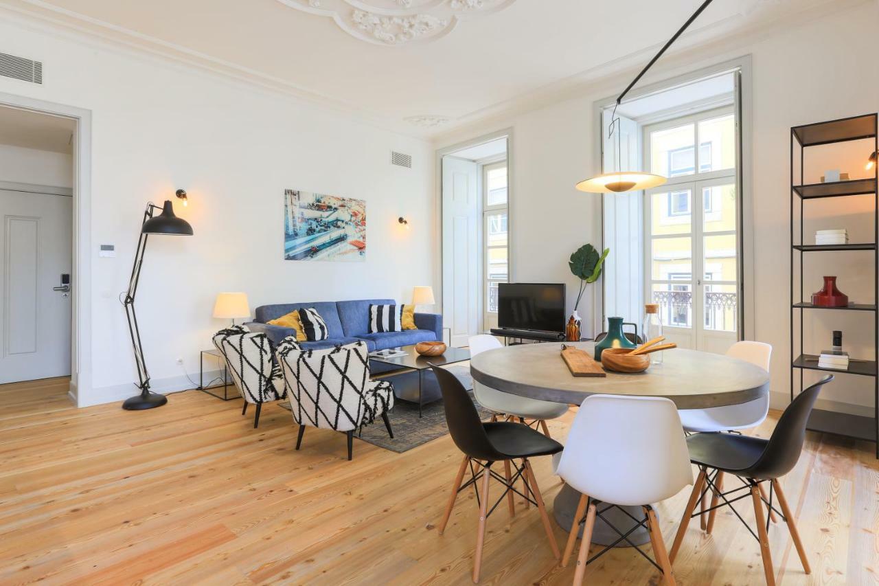 Bacalhoeiros 99 - Beautiful And Bright Apartment @ Baixa, Chiado Lisbon Bagian luar foto